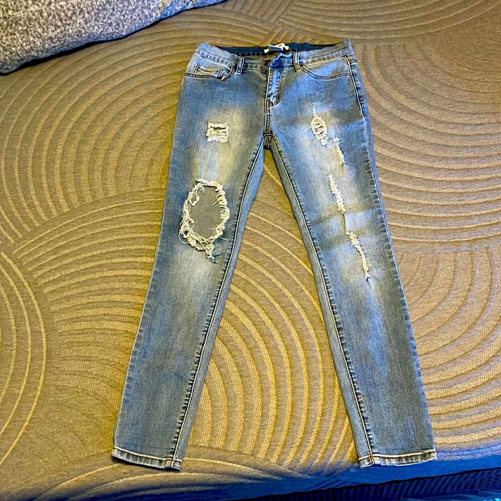 Women’s jeans skinny with tears size 6 kate Jordan